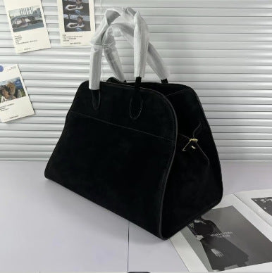 Dollcini Velúr Női Kézitáska – Nagyméretű, Olasz Stílusú