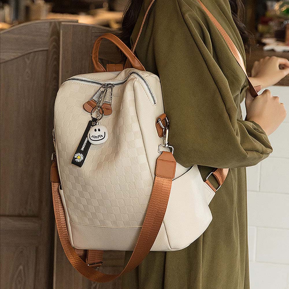 Dollcini Női Hátizsák – Vízálló Műbőr, Elegáns és Praktikus Viselet