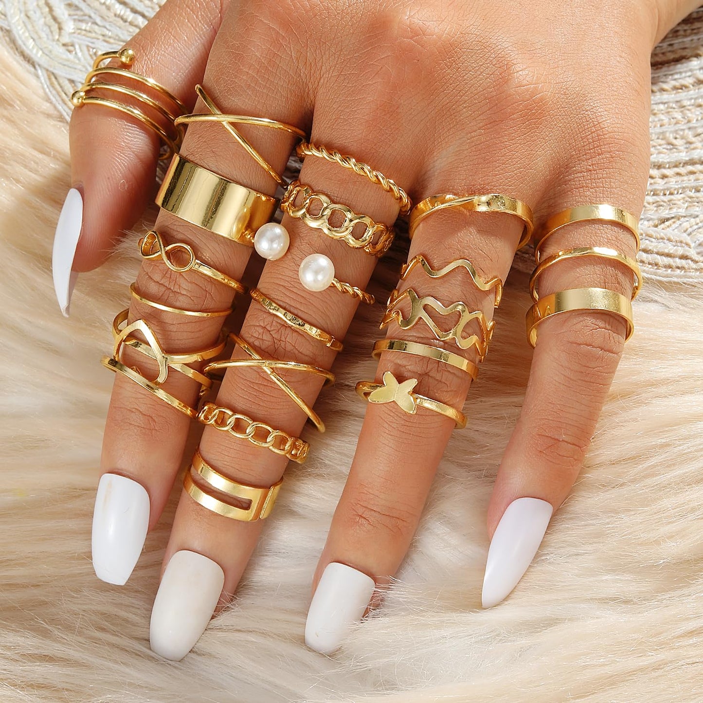 Dollcini 33 Részes Ékszerszett – Elegáns Fülbevalók és Gyűrűk